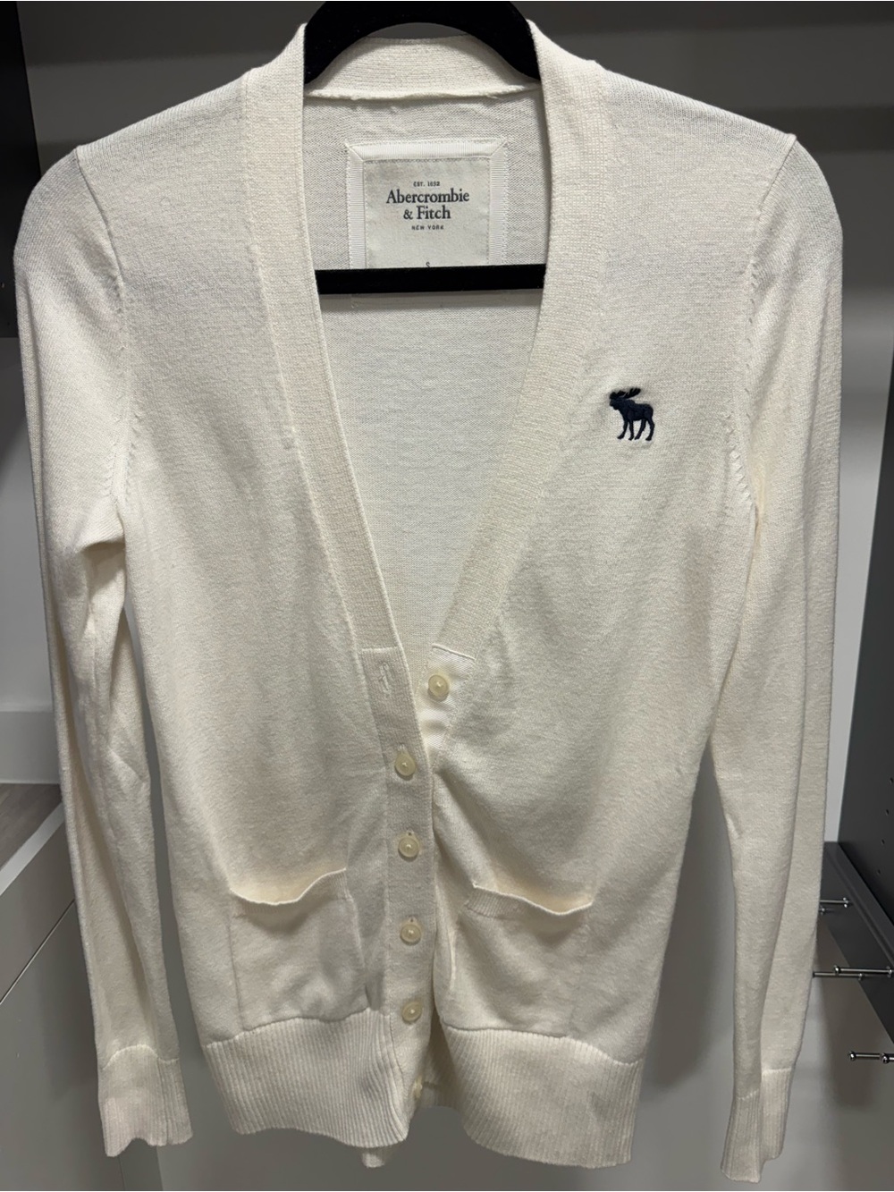 EUC Abercrombie & Fitch off white Cardigan